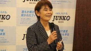 甲子園にソフトボールのレジェンドが来る！試合前ノックでグラウンドに立つ！「ドキドキしています」【準硬式】