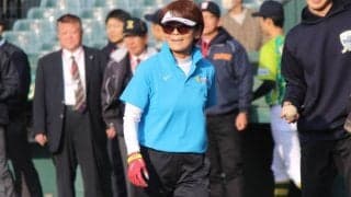 ソフトボールのレジェンドが代名詞のノック披露！笑顔溢れる時間に【準硬式】