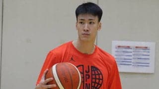 オンボールディフェンスで勝負に挑む高島紳司…初のA代表合宿でボーダーラインからアピール