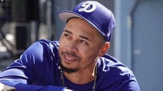 ベッツが思わず「愛してる」　人前はばからず“告白”…オフも大忙しのワケ