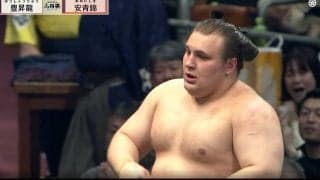 安青錦の付け人は“歓喜の涙” 豊昇龍の付け人は…カメラが捉えた“明暗”の様子に「これが勝負の世界か」「対照的すぎる」