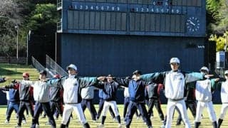 12校の高校野球部員が審判体験 徳島県高野連が初めて開催