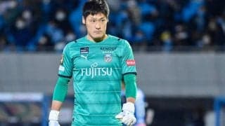 元日本代表10番のサプライズ登場にどよめき！｢まさかすぎる｣｢真の男と男の友情｣栃木GK丹野研太の引退セレモニーに中学時代からの“旧友”が花束を手に駆け付ける！