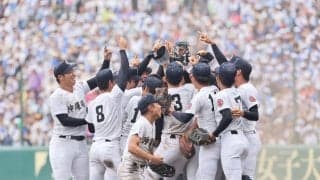 沖縄尚学が悲願の夏甲子園Ｖ、左腕エースを含む、ほとんどが県内出身者でつかんだ初栄冠！沖縄県【25年高校野球プレーバック】