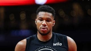 バックスに朗報…ヤニス・アデトクンボとケビン・ポーターJr.がまもなく戦列復帰へ