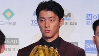 楽天・辰己涼介「テーマは奇跡」　衝撃の金ピカから1年…“普通スーツ”登場のワケ