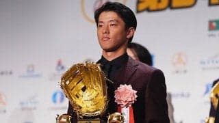 楽天・辰己、GG賞を「投手で獲れたら」　明かした“三刀流”への野望…真顔で真剣回答