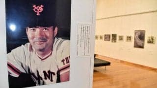 長嶋茂雄さんの歩みたどる写真展　巨人軍監督室も再現、郷土の千葉で