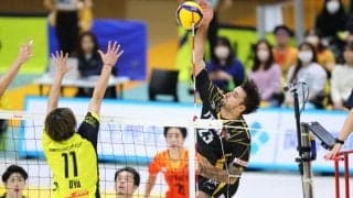 【バレー】STINGS愛知がホームの日鉄堺BZに3-1で勝利し、7勝目。トリー・デファルコが23得点　SV男子