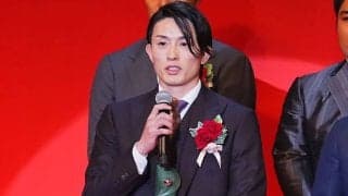 NPB授賞式で発見「色気やばすぎ」　優しい“神対応”も…虜のファン続出「何もかも完璧」
