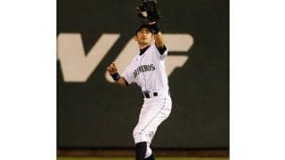 フライ捕球の“打球判断”に潜むリスク　名手イチロー氏が授けた極意「盗塁と同じ」