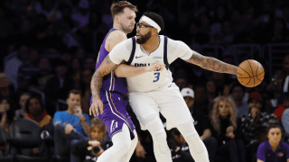 レイカーズがNBAカップ4連勝でグループ突破…八村14得点、デイビスは古巣凱旋