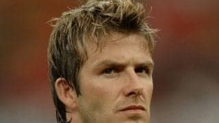 ｢Tシャツにプリントすべき｣元イングランド代表ベッカムの妻、自宅の超巨大ツリー公開も…夫が発した“ひと言”に世界のファンが沸騰｢最高だぜ！｣