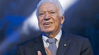 伊テニス界のレジェンド死去