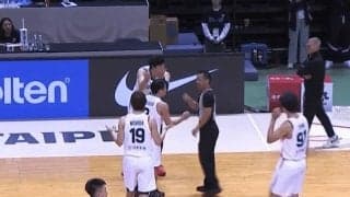 「えっ？ちょっと待って！」“衝撃ジャッジ”に日本代表SGが困惑…「謎の笛」「なんやこのお笑い判定」SNS大荒れで『テクニカルファウル』がトレンド入り【バスケＷ杯予選】