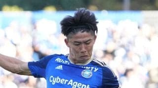 太田宏介が選ぶＪリーグ歴代レフティトップ10「あのテクニックはお化け」「人生を変えてくれた」左利き選手たち