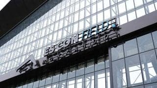 「え、まって…可愛すぎ」　おへそチラリで魅了…黒髪美女に“絶句”「別格すぎ」