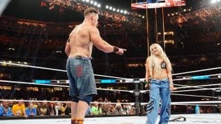 「ご褒美だろ」小悪魔美女レスラーが電撃復帰→レジェンドを翻弄する“まさかの行動”が賛否…鬼気迫る表情にファン大興奮