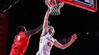 名古屋Dが千葉Jを振り切り勝利…逆転を狙った渡邊の3ポイントはリングを弾く