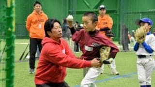 部活動の地域移行後もスポーツ続けて 元プロ野球選手らが兵庫で指導