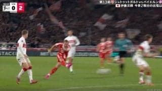 「理不尽すぎる」いきなり右足一閃→爆速“弾丸ミドル”が突き刺さる「速すぎだろ…」途中出場のバイエルンFWケイン、強烈シュートにファン衝撃