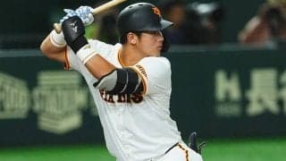 異国で無双する巨人19歳「なんで入んだよ」　軽々フェンス奥まで…SNS騒然「岡本の後釜」