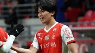 ｢キラキラすぎてる｣絶好調の中村敬斗がカメラ目線で“愛されスマイル”｢マジでカッコ良すぎる!!｣｢最高すぎる動画ありがとう｣