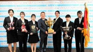 中部学院大、「無名」の時期乗り越え初の日本一　空手道女子団体組手