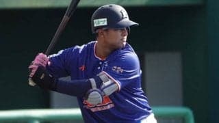 19歳の衝撃弾は“理解不能”「何で入るねん」　レジェンドと激似…力感ゼロに「意味分からん」