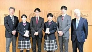 「結果で恩返しを」　高校スポーツ全国大会の奈良県代表校が県庁訪問