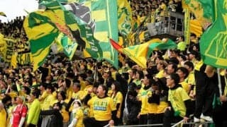 黄色に染まったスタジアムに歓喜　17年ぶりのJ1決めたジェフ