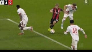 「1人でぶっ壊した」堂安律、超絶ステップ&ドリブル突破にファン騒然「キレキレだわ」衝撃ゴラッソで今季4ゴール目