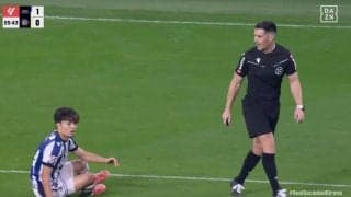 「印象悪いんだよな」久保建英、PA内で倒れるも笛吹かれず主審から注意も…「これはちょっと」「ファウル取ってもらえないの厳しい」ファンの意見様々