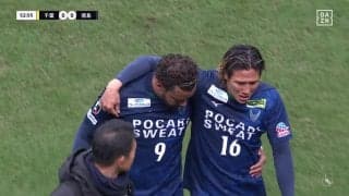 「辛いな」J2徳島主将、大一番で無念の負傷交代に号泣「悔しいだろうな」相手選手と激しい接触→足首を捻って立ち上がれず「もらい泣きしそう」