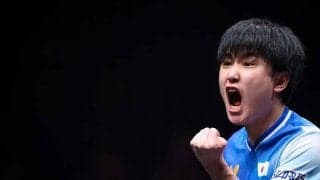 「ハリモトが“4度目の正直”」張本智和、悲願の初Vを大会公式が祝福　中国メディアも快挙を報道「五輪銀メダリストを撃破」【WTTファイナルズ香港】