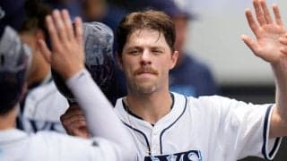 元ド軍捕手が“喜び”の報告　グラスノーら続々と祝福…ファンも思わず「素敵なお2人」