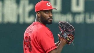 広島、今季55登板ハーンと総額1.9億円で再契約　保留者名簿外れるも「最高のファンの前で」