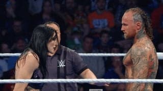 「すごい音した」長身美女レスラー、屈強男を容赦ない“ヘッドバット”で吹っ飛ばす…混合マッチで無双「男女関係なく最恐」