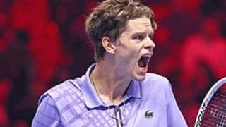  全勝V王手、頂上決戦へ 