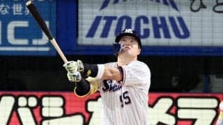 「NPBでのコンタクト率の低さを懸念」なぜ村上宗隆に大型オファーは届かなかったのか　2年契約に米メディア考察「より巨額な契約を勝ち取る戦略」