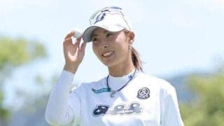 頬寄せ合い…美女ゴルファーが結婚報告　実った遠距離恋愛、オリ23歳との“誓い”