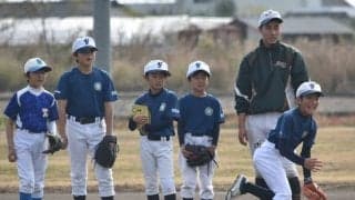 センバツ21世紀枠候補の高知農高が野球教室　児童からエールも