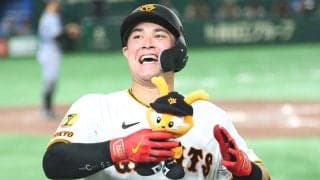 岡本和真から「バカにしてるのか」　まさかのツッコミも…リチャードが“力説”「検索して」