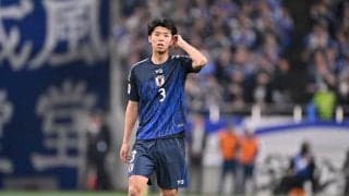 ｢え、やっぱヘラヘラしてない？｣トッテナム所属の21歳DF高井幸大が待望の移籍後初ベンチ入り！ 公開されたスタジアム入り映像に｢高井くんやはり大物だ｣