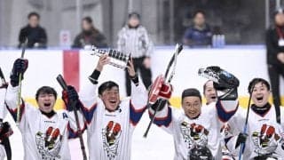 ８連覇！アイスホッケーの全国クラブ選手権大会で長野サンダーバーズが優勝