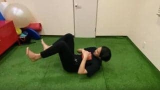 キッズトレーニング⑥背中が硬い子どもが急増中！？ほぐして体幹を鍛える