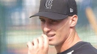 「僕は戻りたい」育成から這い上がったチェコ人助っ人が告白　不運に苛まれた巨人時代の“財産”と日本野球「練習は長くてハード」