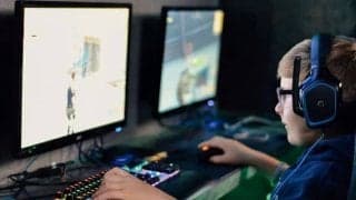 ゲームやデスクワーク時間が多い方必見！長時間のゲーム姿勢が引き起こすからだの影響と対策