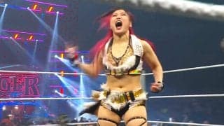 「棚橋入れてきた」「アメリカの客もわかってるな」日本人“逸女”レスラーの一撃に現地実況も反応 日米のファン興奮