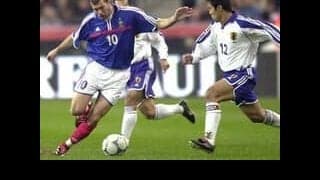 【サッカー事件簿】「このままだと......」明神智和は惨敗したフランス戦後に「出ないほうがよかった」と落ち込んだ